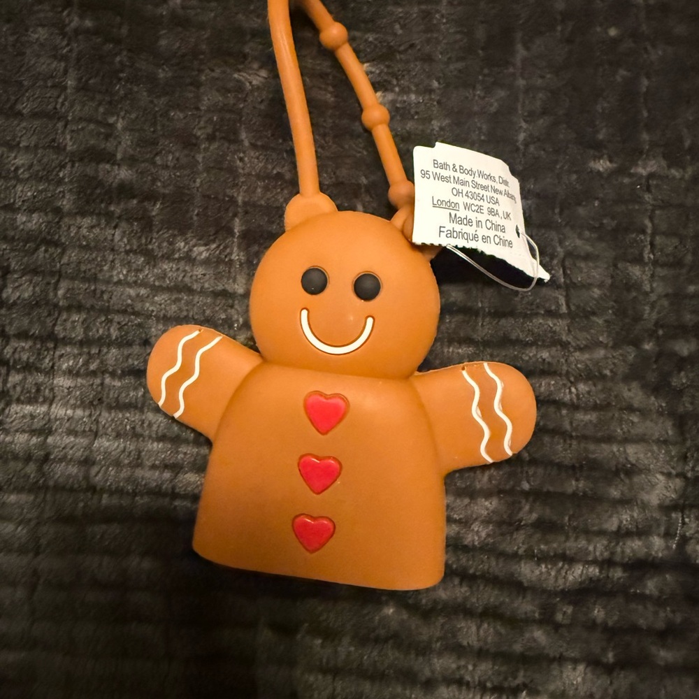 Bath & Body Works Gingerbread Holder with Red Hearts